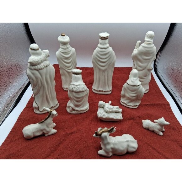 Spirit Of The Season Porcelain Nativity Set 10-Piece Handpainted Gold Accents Ch - Picture 2 of 12